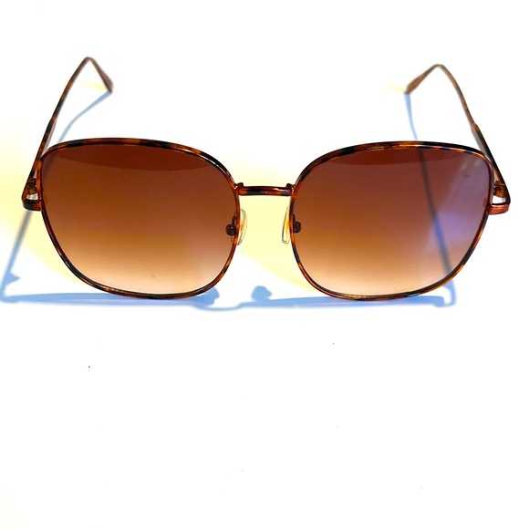 Free People Rounded Square Wire Frame Sunglasses - Picture 1 of 6
